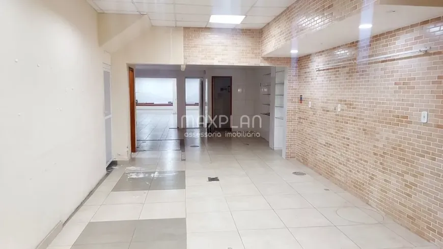 Foto do imóvel - Ponto comercial/Loja/Box para alugar com 290 m², 3 banheiros e varanda, perto da Estação.