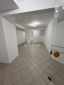 Conjunto Comercial / Sala à venda, 44m² no Praia Comprida, São José