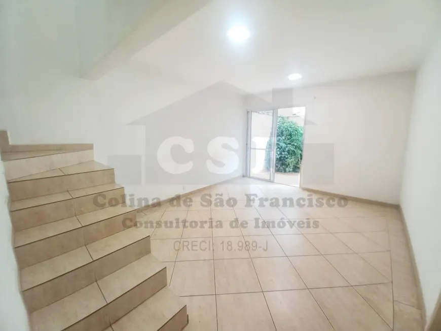 Foto do imóvel - Casa para alugar com 2 quartos, 1 banheiro, 2 vagas na garagem e condomínio com piscina e.