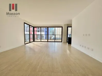 Apartamento com 4 Quartos à venda, 245m² no Centro, Juiz de Fora