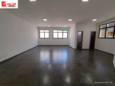 Conjunto Comercial / Sala para alugar, 58m² no Jardim da Glória, Cotia