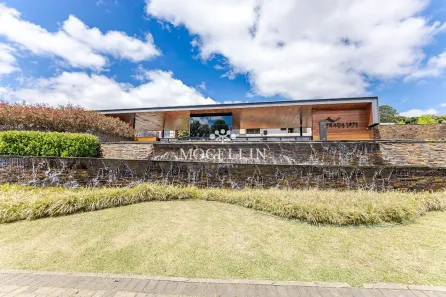 Terreno / Lote / Condomínio à venda, 628m² no Campo Comprido, Curitiba
