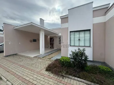 Casa com 2 Quartos para alugar, 68m² no Azambuja, Brusque