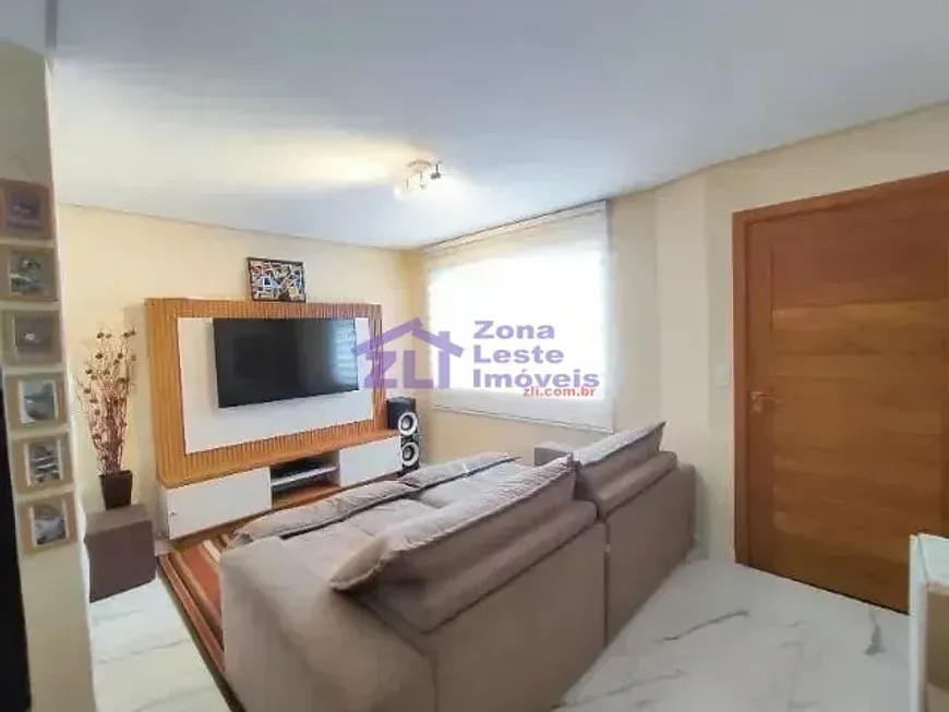 Foto do imóvel - Casa à venda com 2 quartos, 2 suítes, 150 m², 3 banheiros e 2 vagas próxima ao Metrô Vila.