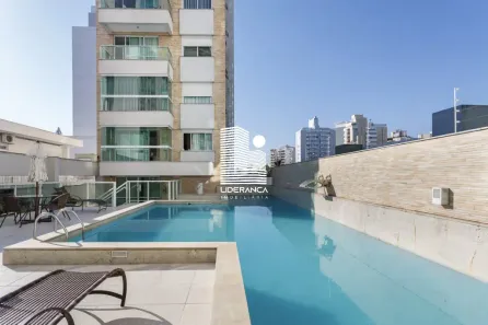 Apartamento com 2 Quartos para alugar, 70m² no Centro, Florianópolis