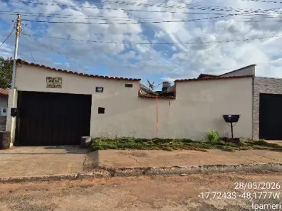 Casa com 3 Quartos à venda, 250m² no Vila Carvalho, Ipameri
