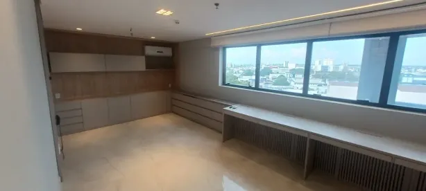 Conjunto Comercial / Sala para alugar, 42m² no Adrianópolis, Manaus