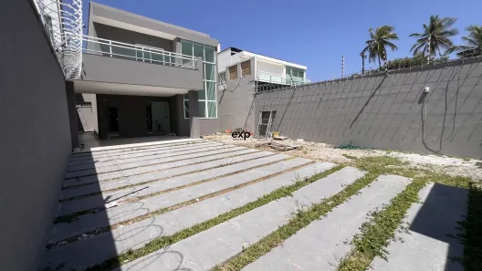 Casa com 4 Quartos à venda, 183m² no Centro, Eusébio