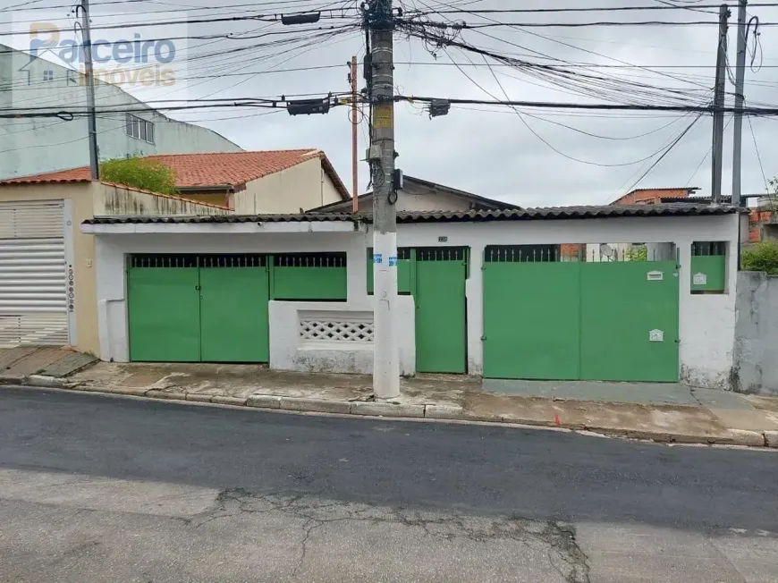 Foto do imóvel - Casa à venda com 2 quartos, 1 banheiro e 2 vagas na garagem de 100 m² em