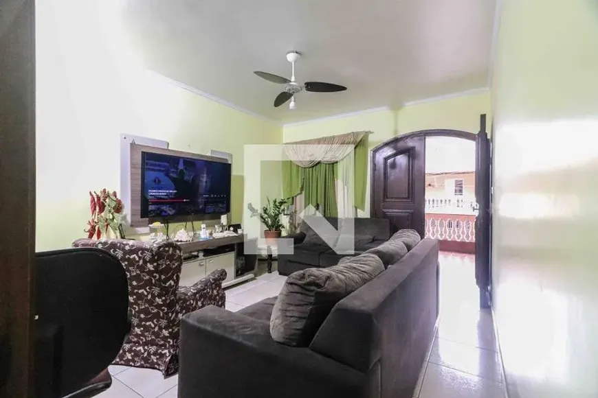 Foto do imóvel - Casa à venda com 3 quartos, 1 suíte, 3 banheiros, 290 m² e 4 vagas em