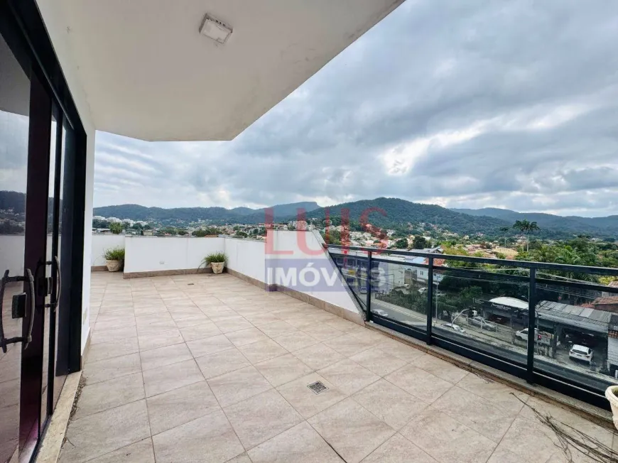 Foto do imóvel - Cobertura para alugar com 2 quartos, 1 suíte, 3 banheiros, 2 vagas na garagem e aceita animais.