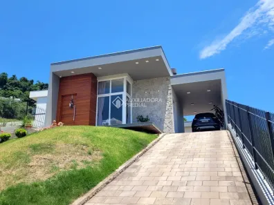 Casa com 3 Quartos à venda, 215m² no Centro, Encantado