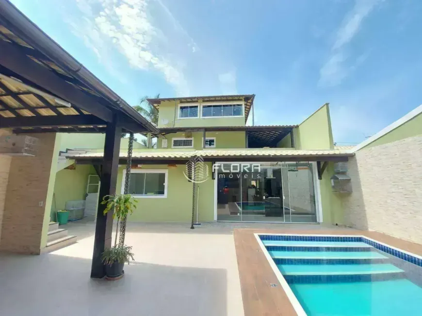 Foto do imóvel - Casa à venda com 3 quartos, 1 suíte, 250 m², 3 banheiros e 4 vagas na garagem em