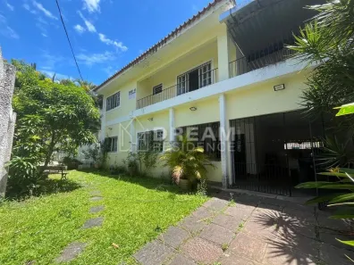 Casa com 5 Quartos à venda, 477m² no Poço, Recife