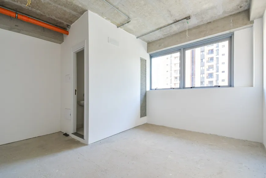 Foto do imóvel - Sala/Conjunto/Escritório à venda com 22 m², 1 banheiro e 1 vaga na garagem próximo ao Metrô.