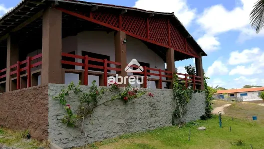 Casa com 4 Quartos para alugar, 200m² no Pitangui, Extremoz