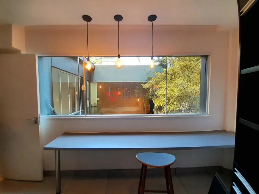 Foto do imóvel - Casa Comercial com 5 Quartos para alugar, 241m²