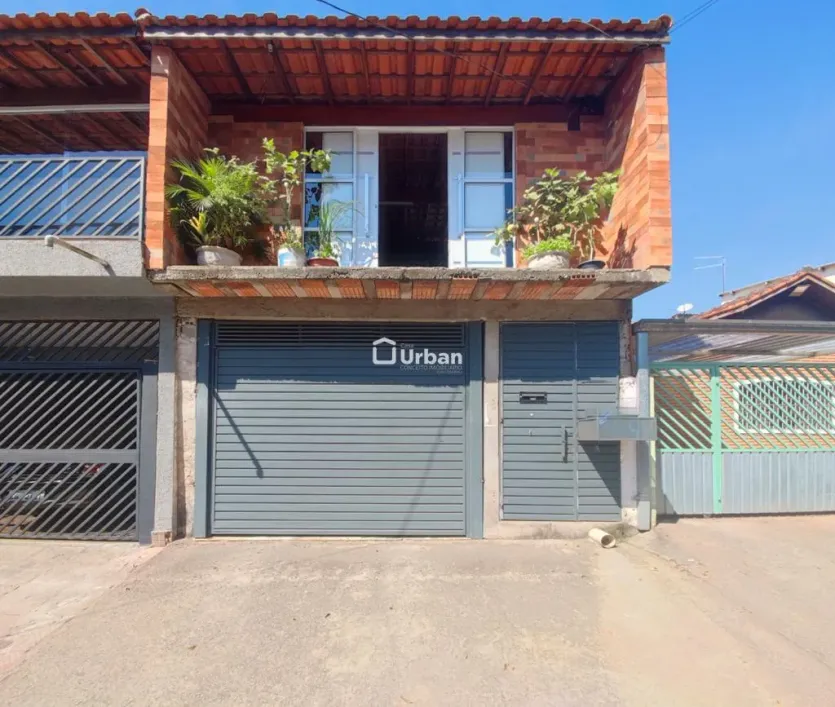 Foto do imóvel - Casa à venda com 2 quartos, 2 banheiros e 1 vaga na garagem em