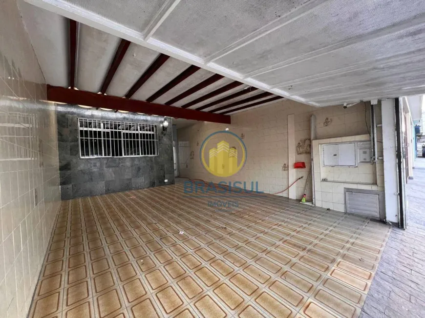 Foto do imóvel - Casa de Condomínio com 3 Quartos para alugar, 125m²