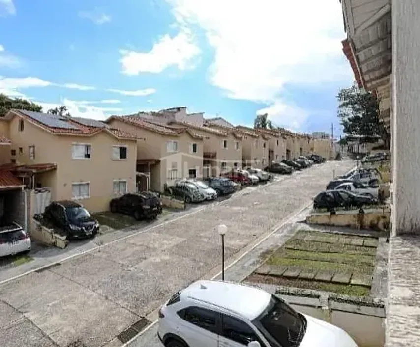 Foto do imóvel - Sobrado à venda com 3 quartos, 1 suíte, 2 banheiros, 130 m², 2 vagas na garagem e churrasqueira.