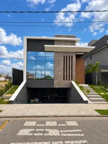Casa com 3 Quartos à venda, 215m² no Cidade Alpha, Eusébio