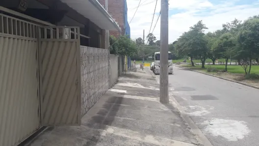 Casa com 2 Quartos à venda, 200m² no Triângulo, Pindamonhangaba