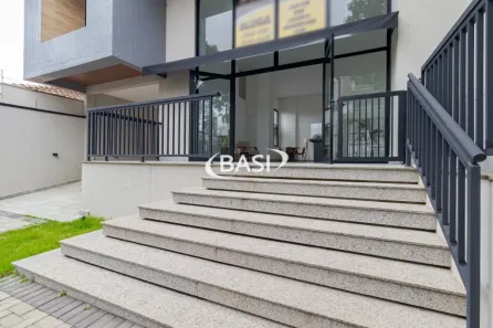 Loja / Salão / Ponto Comercial à venda, 77m² no Bom Retiro, Curitiba
