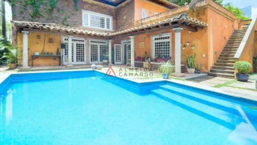 Foto do imóvel - Casa para comprar com 580 m², 3 quartos, 4 banheiros, 4 vagas