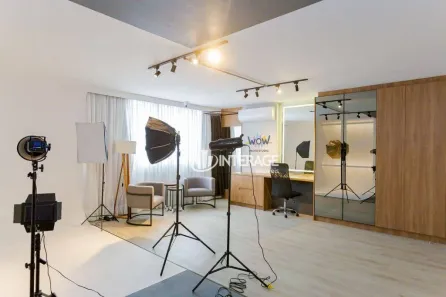 Conjunto Comercial / Sala à venda, 55m² no Centro, Curitiba