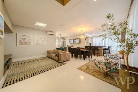 Casa de Condomínio com 3 Quartos à venda, 272m² no América, Joinville