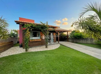Casa com 2 Quartos à venda, 72m² no Arroio, Imbituba