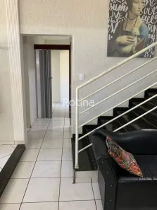 Casa com 3 Quartos à venda, 202m² no Tabajaras, Uberlândia