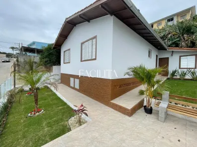 Casa com 3 Quartos para alugar, 112m² no Carvoeira, Florianópolis