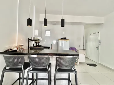Kitnet com 1 Quarto à venda, 34m² no Pitangueiras, Guarujá