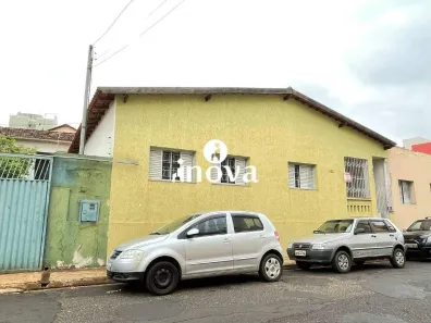 Casa com 4 Quartos à venda, 178m² no Centro, Uberaba
