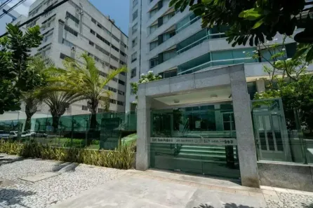 Apartamento com 4 Quartos para venda ou aluguel, 187m² no Pina, Recife