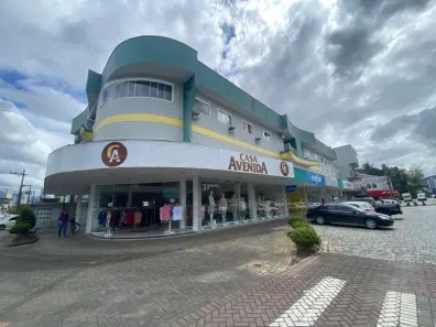 com 1 Quarto para alugar, 72m² no Centro, Timbó