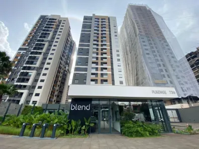 Apartamento com 2 Quartos para alugar, 85m² no Zona 08, Maringá
