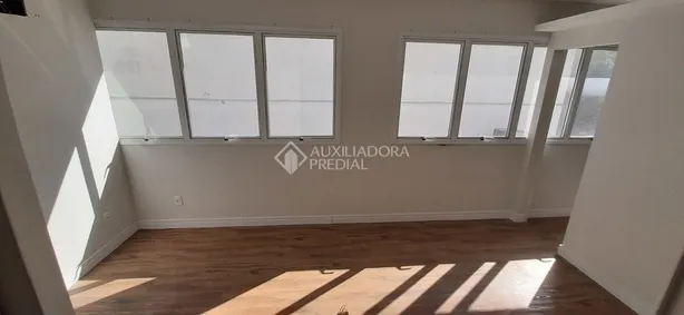 Conjunto Comercial / Sala à venda, 34m² no Menino Deus, Porto Alegre