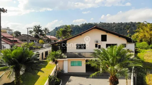 Casa com 4 Quartos à venda, 420m² no Água Verde, Blumenau