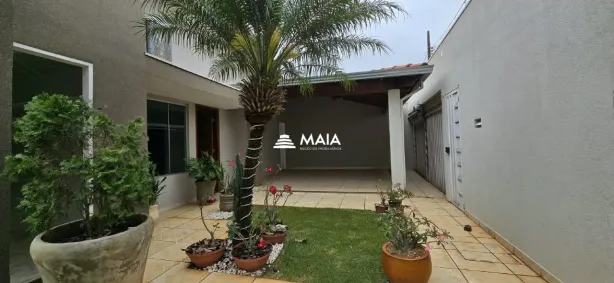 Casa com 4 Quartos à venda, 270m² no Manhattan, Uberaba
