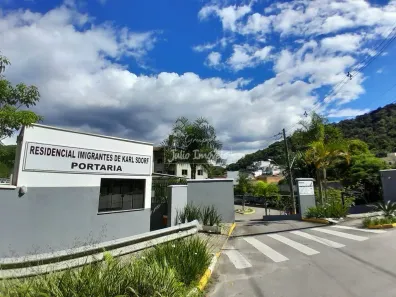 Apartamento com 2 Quartos para alugar, 53m² no Cedrinho, Brusque