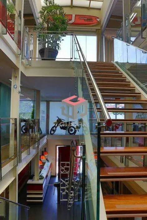 Foto do imóvel - Imóvel comercial para alugar com 1 quarto, 8 banheiros, 6 vagas na garagem, próximo ao Metrô.