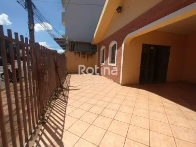 Casa com 4 Quartos para alugar, 152m² no Brasil, Uberlândia
