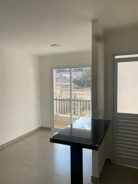 Foto do imóvel - Apartamento para alugar com 2 quartos, 1 banheiro e condomínio com piscina em