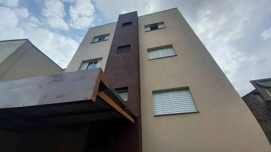 Foto do imóvel - Apartamento à venda com 2 quartos, 1 banheiro, 1 vaga na garagem, elevador no condomínio e.