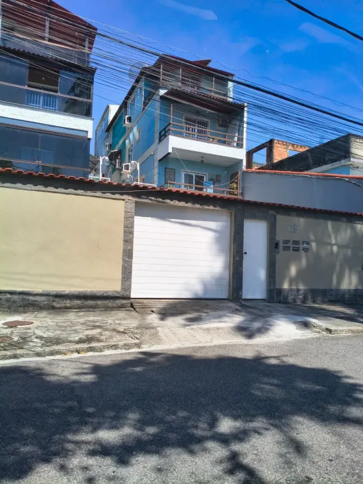 Foto do imóvel - Casa de condomínio à venda com 3 quartos, 1 suíte, 3 banheiros e 1 vaga na garagem em