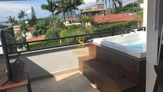 Casa com 4 Quartos para alugar, 289m² no Centro, Florianópolis