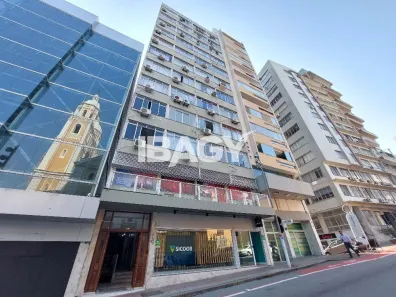 Apartamento com 1 Quarto para alugar, 28m² no Centro, Florianópolis