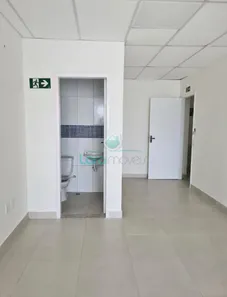 Conjunto Comercial / Sala para alugar, 34m² no Centro, Macaé